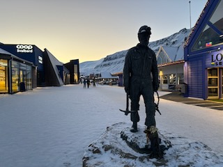 Miner statue in Longyearbyen
